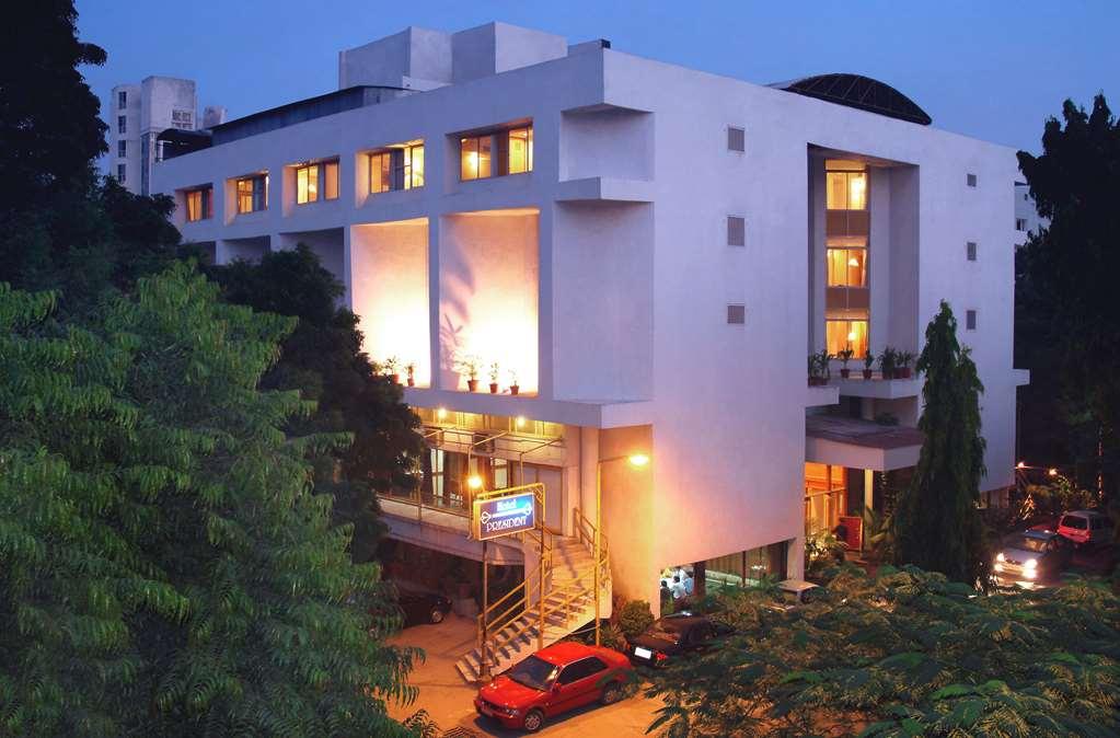 Comfort Inn President Near Ahmedabad Junction Station Экстерьер фото