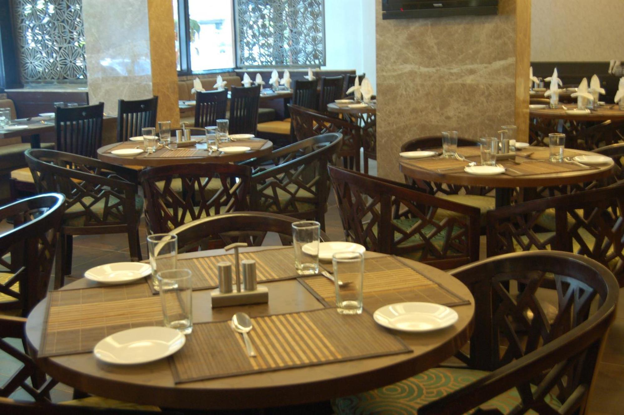 Comfort Inn President Near Ahmedabad Junction Station Экстерьер фото