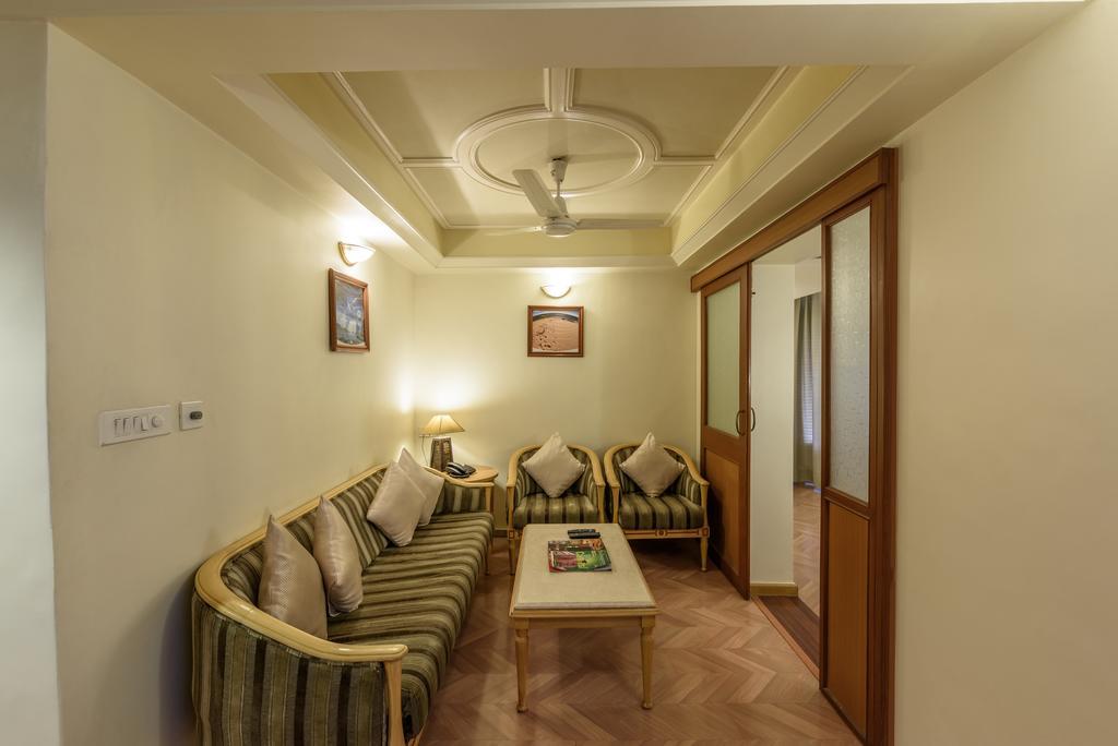 Comfort Inn President Near Ahmedabad Junction Station Экстерьер фото